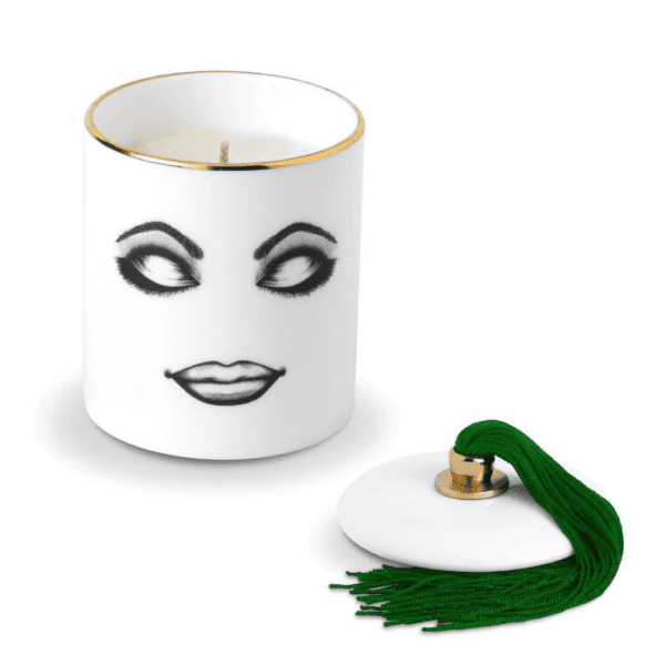 LDC - Ponderer Bougie Parfumée Bougie parfumée en porcelaine de Chine blanche avec feutrine noire qui peint un visage relaxe et détendu avec les yeux fermés et maquillage clair avec détails en vert et en or