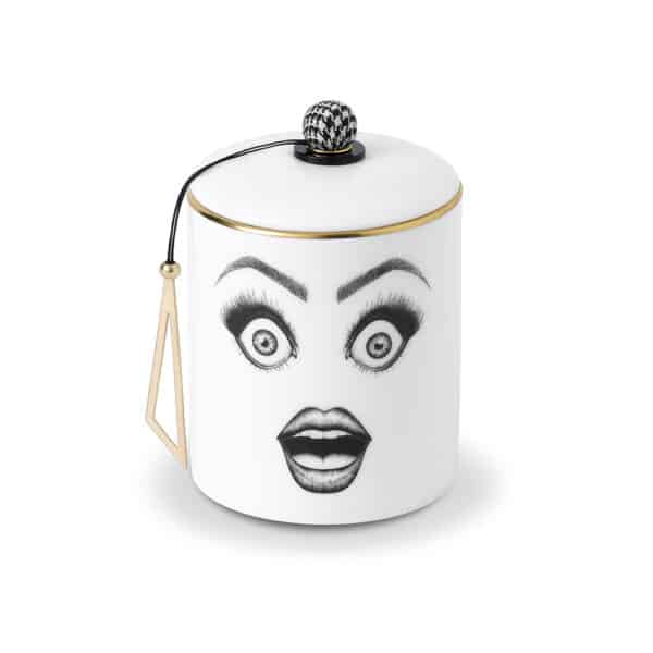 LDC - Performer Bougie Parfumée Bougie avec visage dessiné et étonné qui est maquillé en noir et blanc