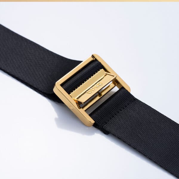 Bondage-Set mit Handhalteband Fußhalteband und drei Zubehörteilen Silikonknebel