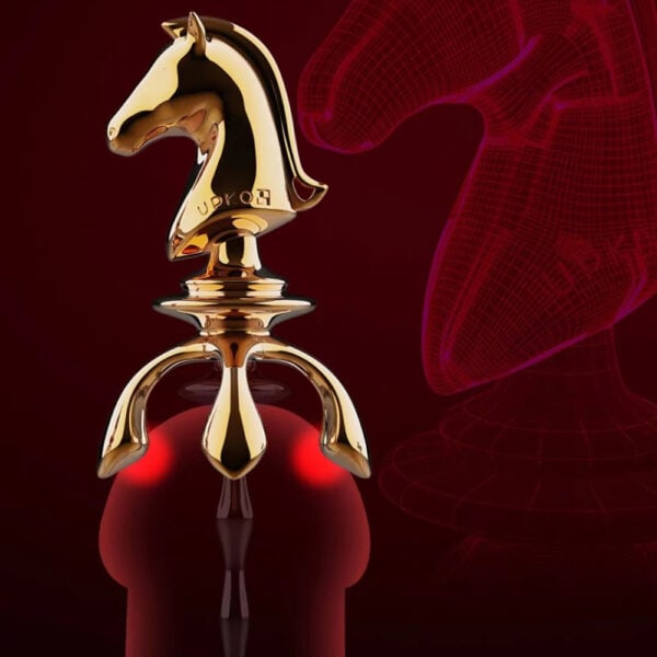 UPKO - THE CHESS The Knight Harnröhrenkatheter Dieses Accessoire hat die Kraft der Vertiefung und ermöglicht eine andere Methode und einen anderen Winkel für den männlichen Orgasmus. Jedes Mal, wenn es benutzt wird, erzeugt es einen Wasserfall aus kristallklaren "Tränen" der Ekstase. Sanfte Neckereien, langsame Bewegungen und verspielte Filme, wie tanzende Perlen auf einem Jadeteller.
