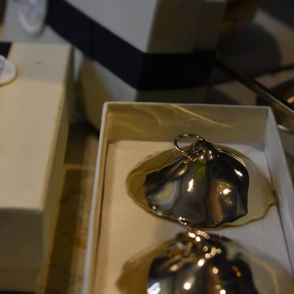 INCARNEM by Marine Billet - Nippies Piercing Gold Limited Edition INCARNEM Nippies in einer Box.