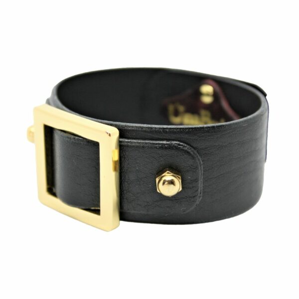 UNA BURKE - Square Slide Stacking Armband Schwarz Packshot auf weißem Hintergrund des Armbands square slide stacking.