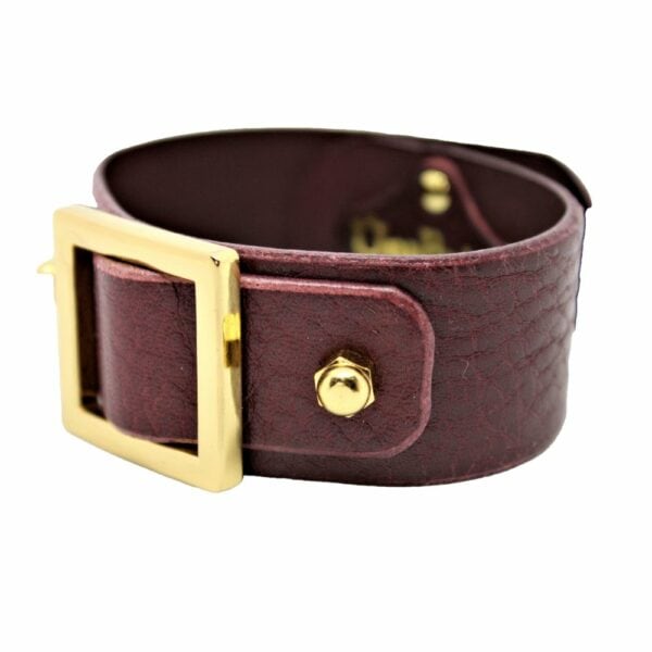 UNA BURKE- Square Slide Stacking Bracelet MerlotG Packshot on white background of the square slide stacking bracelet.