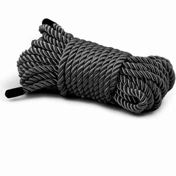 Foto de producto de una cuerda de bondage Shibari de color negro