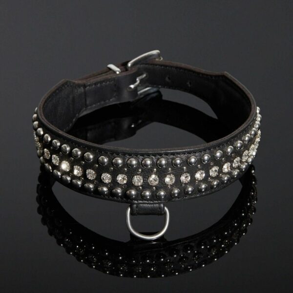 Packshot Collier Bondage en Cuir Nubuck Noir et Cristaux et Petit Anneau en Métal