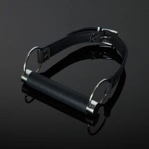 Packshot Cowhide and Sheepskin Bit Gag Black and Metal