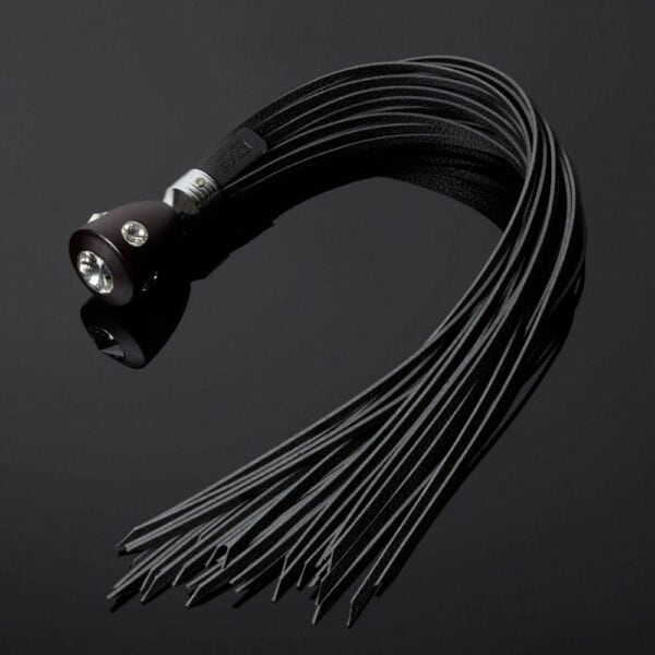 Packshot of a Swift with Black Leather Straps and Crystal Handle