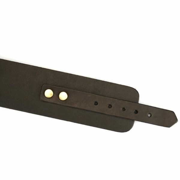 Menottes Samouraï en cuir de vache noir avec quincaillerie plaquée cuivre. Réglables de 18,5 à 24,5 cm, elles garantissent sécurité et luxe. Accessoire de bondage haut de gamme inspiré des samouraïs.