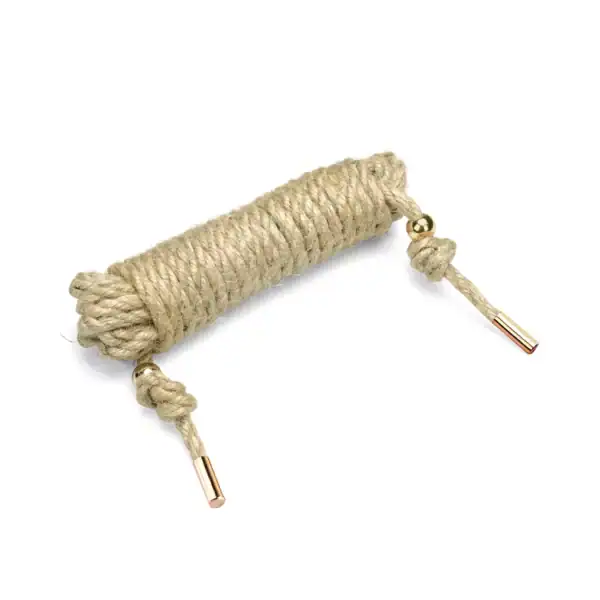 Seil LIEBE SEELE aus Jute beigem Hanf für Shibari. 10 Meter lang, 6 mm Durchmesser. Ideal zum Erstellen von optisch auffälligen Knoten und Mustern. Hohe Qualität für ein einzigartiges sensorisches Erlebnis.