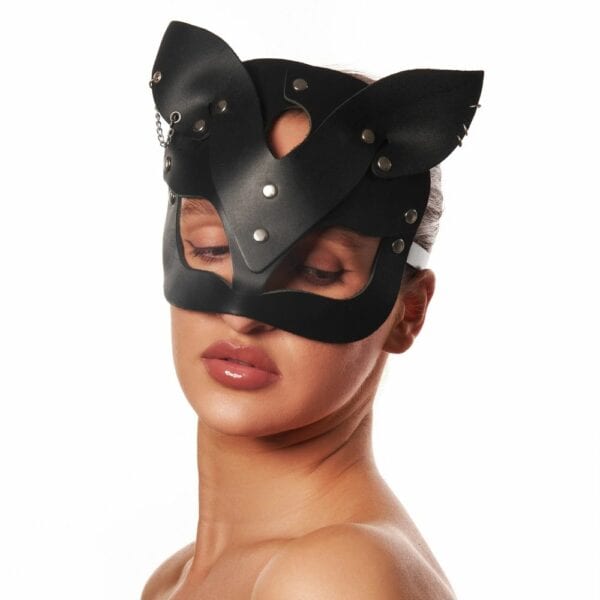 ST VENDETTA ACCESSORIES BONDAGE - BRIGADE MONDAINE (15) Photo d'une Femme de Devant portant un Masque Chat en Cuir couleur Noir
