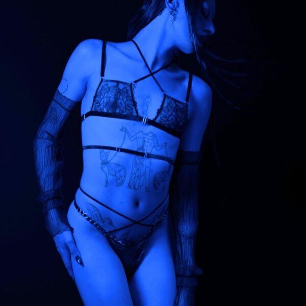 Women's Lace and Velvet Bra and G-string Set Black