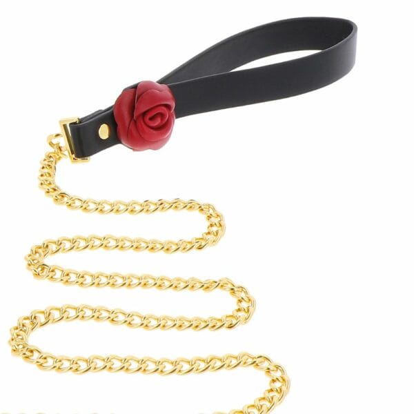 Collier et Laisse en Cuir Noir Fabriqué en similicuir souple Noir et sublimé par une rose Rouge en cuir véritable Détail sur la Laisse en similicuir souple Noir avec un Détails rose Rouge et Chaîne Dorée en Métal sans nickel