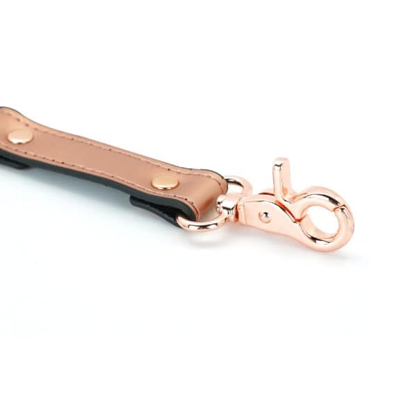 Hogtie aus Rindsleder Rose Gold Metall Details Rose Gold