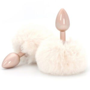 Rosafarbener Analplug Bunnytail mit Schwanz aus weichem Kunstpelz, raffiniertes und bequemes Design.
