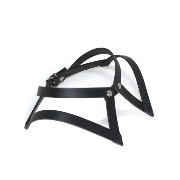 NIAR House - Choker 86647 Seitenansicht des Chokers 86647 aus schwarzem Leder, der einem Hemdkragen nachempfunden ist, mit Schrauben vorne, die an Knöpfe erinnern, und einer verstellbaren Schnalle auf der Rückseite.