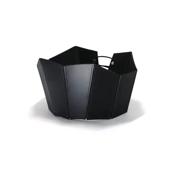 NIAR House - Corset Leather 71458 Black 71458 corset worn against a white background, crafted in stiff full-grain leather with a geometric cut that emphasizes the waist and chest. The discreet lacing system at the back and sleek finish add an elegant touch.