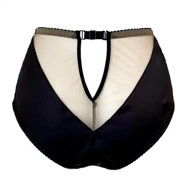 VIDE NOIR - Dogma high-waisted panties High-waisted briefs in embroidered nude tulle with black vegan satin panels. V-shaped back with hook-and-eye closure. Sculptural, elegant vegan piece.