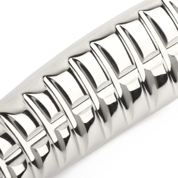 Dildo Devil’s en acier inoxydable de la marque Agent, accessoire de plaisir ergonomique avec reliefs sculptés, conçu pour une stimulation intense et précise. Produit élégant de la collection Mr. Steel chez Brigade Mondaine.