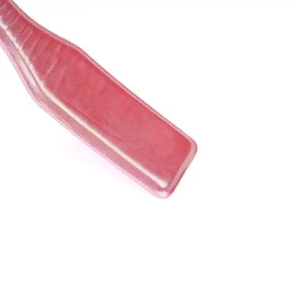 LIEBE SEELE Paleta rosa Lustre con superficie rosa brillante y forma alargada, con correa de sujeción a juego, presentada sobre fondo blanco en vista detallada del producto