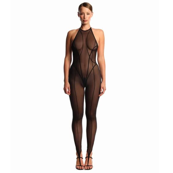 Rückenansicht eines schwarzen ANOESES Tüll-Bodysuits mit offenem Rücken, tief ausgeschnittenem Schnitt und transparenten langen Ärmeln, getragen von einem weiblichen Model in hochwertiger Fetisch-Ästhetik Brigade Mondaine Paris.