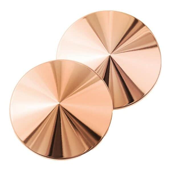 Seduction gold nipple covers glossy finish | Brigade Mondaine A pair of Seduction teat covers in gilded metal with a circular surface and high-gloss finish, presented on a white background in a neat, minimalist aesthetic.