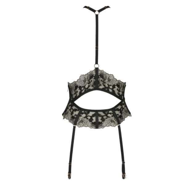 Set Fallon CATANZARO avec Porte-Jarretelles chez Brigade Mondaine Set Soutien-Gorge, String et Porte-Jarretelles Fallon CATANZARO en dentelle noire et lanières ajustables, porté avec bas, sélection Brigade Mondaine.