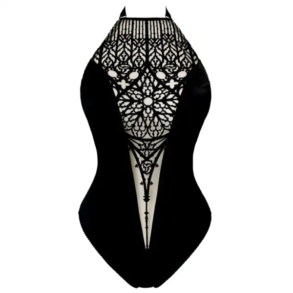 Body Catedral Espalda Vacía NEGRO Brigade Mondaine Paris VACÍO NEGRO Body catedral a pelo presentado por Brigade Mondaine Paris, body negro con espalda abierta e inserciones bordadas gráficas estilo vidriera, contraste de opacidad y transparencia.