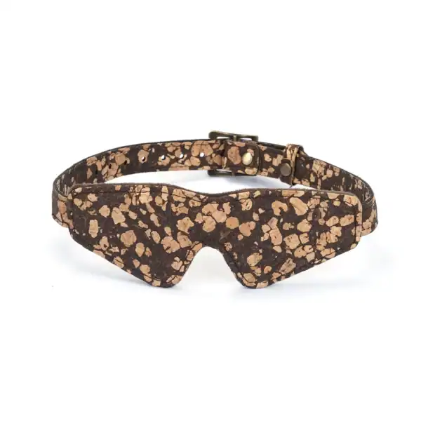 LIEBE SEELE vegan coffee mask in adjustable natural cork, presented on a white background