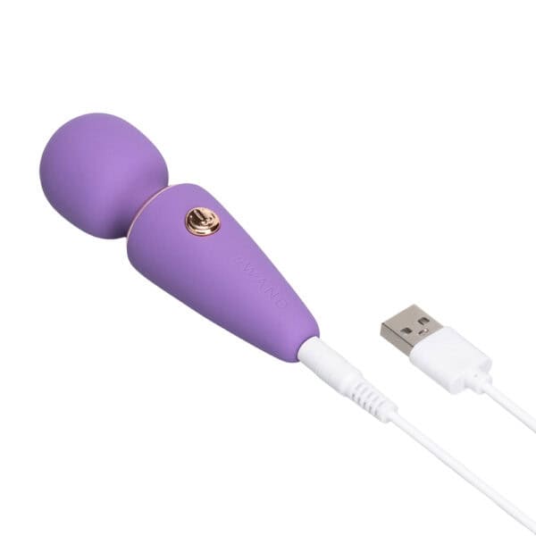 WAND mini, compact stimulator | Brigade Mondaine Paris WAND mini massage with rounded design and soft finish, presented in a compact version, offered by Brigade Mondaine Paris. Electric Sextoys