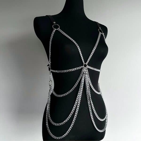 Arnés de cuero con cadenas de plata para mujer, elegante y ajustable arnés corporal accesorio de moda