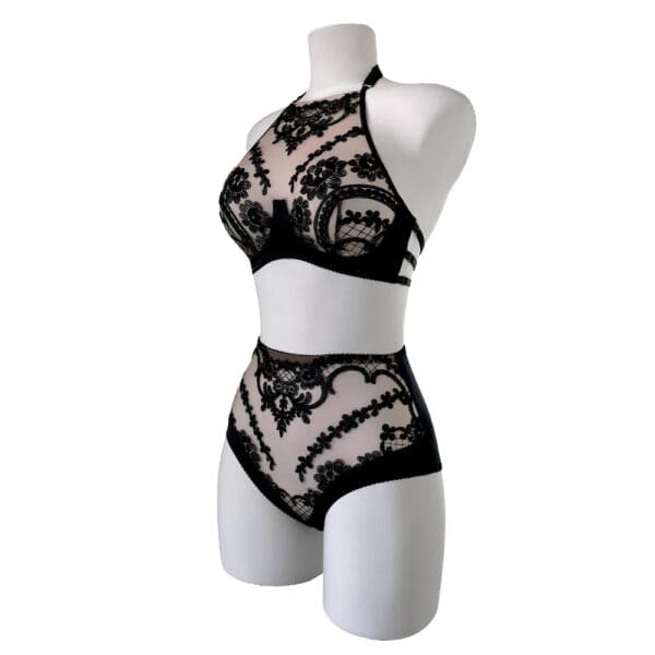 BLACK VIDE Gothic Lingerie BRIGADE MONDAINE Paris (35)